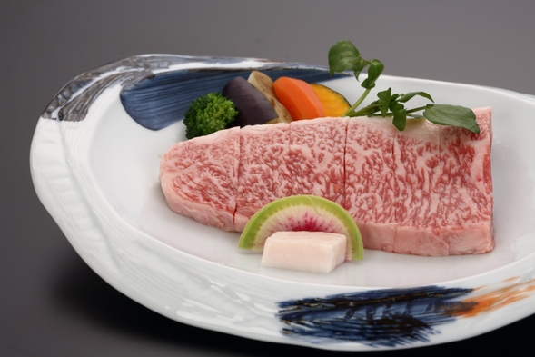 2024『たじまプレミアム』極上のボリューミーな神戸牛ロースステーキがメイン
